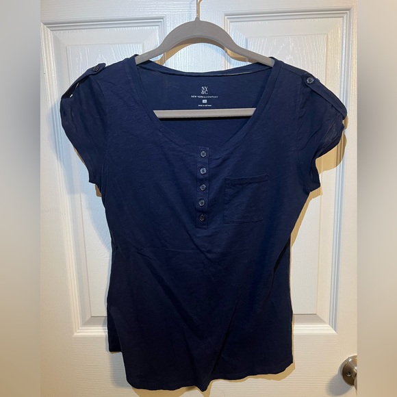 Navy short sleeve casual top - Picture 1 of 2